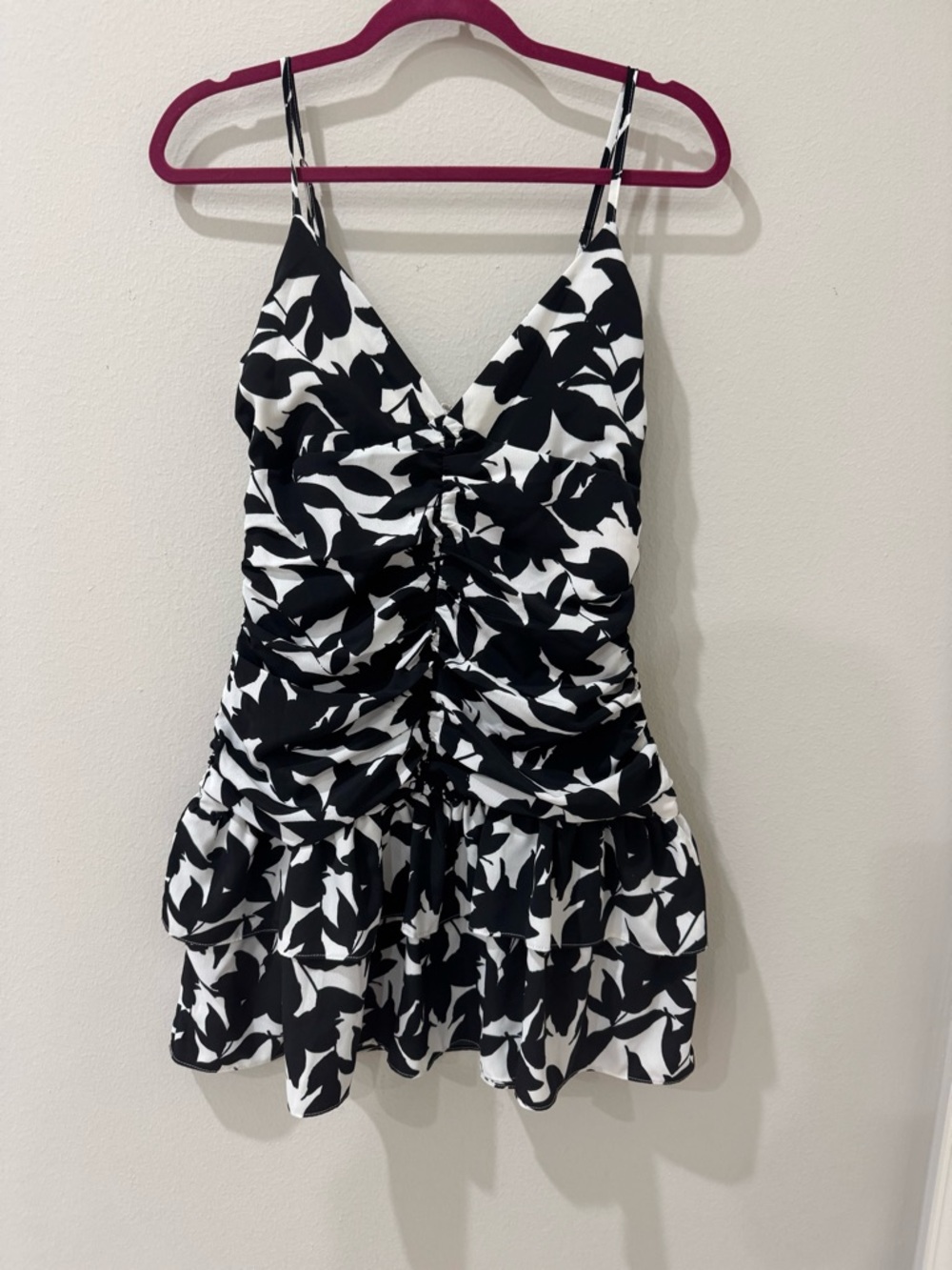 Forever 21 Black and White Floral Ruched Mini Dress